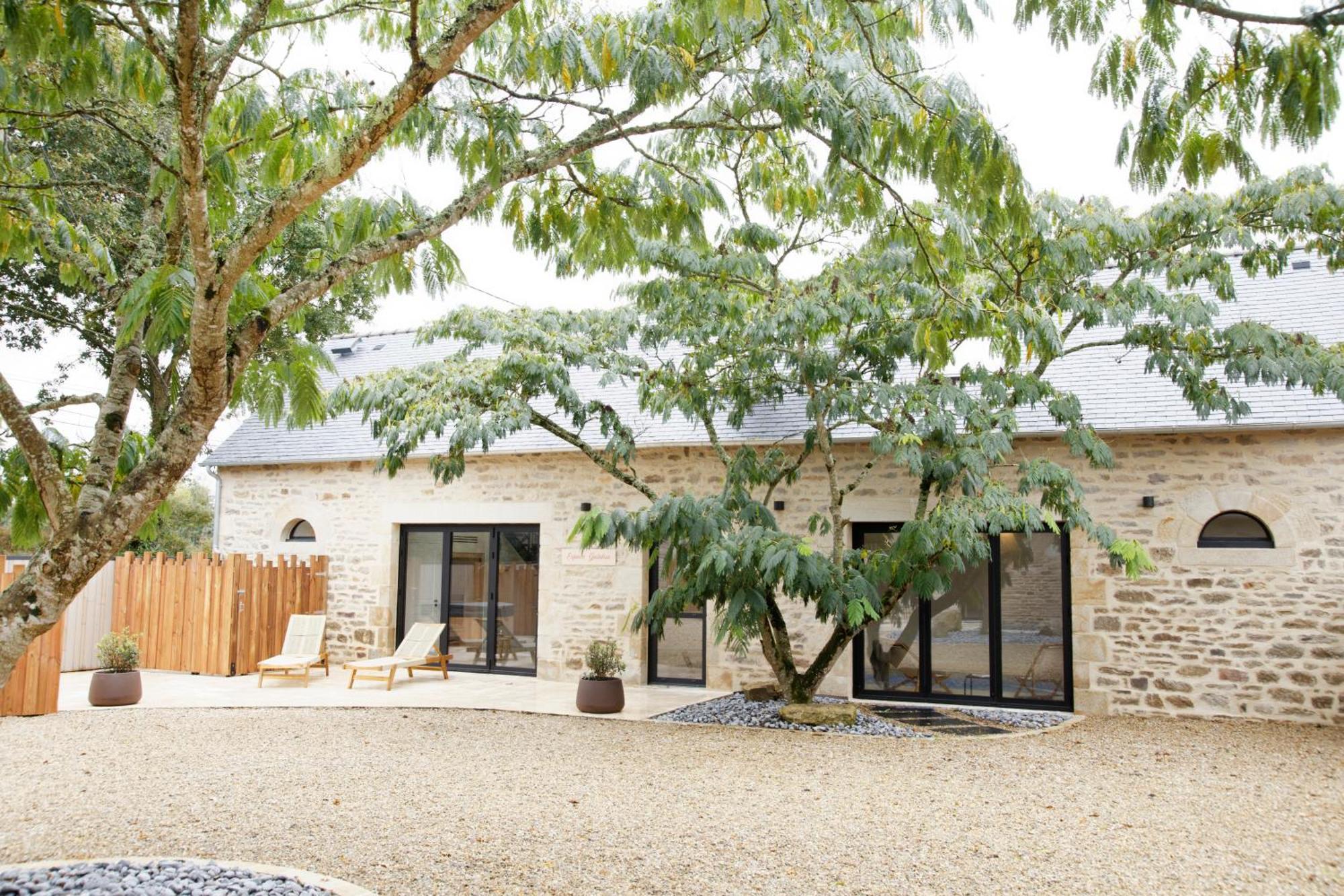 Le Domaine De Soani - Piscine Interieure, Jacuzzis & Sauna Adult Only Saint-Évarzec Εξωτερικό φωτογραφία